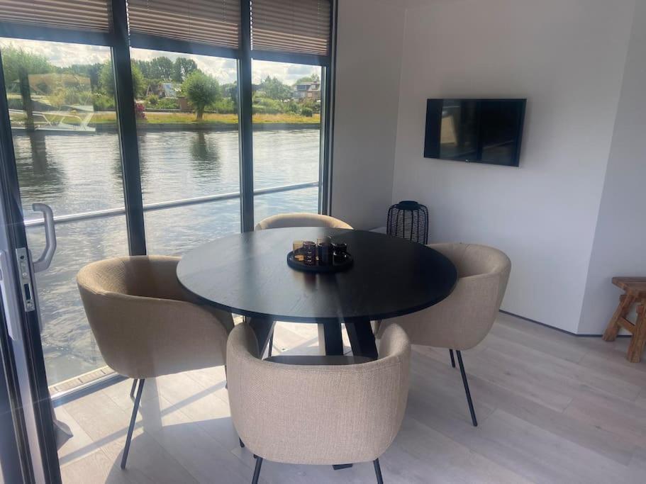 La Mare Houseboat Hotell Nederhorst den Berg Eksteriør bilde
